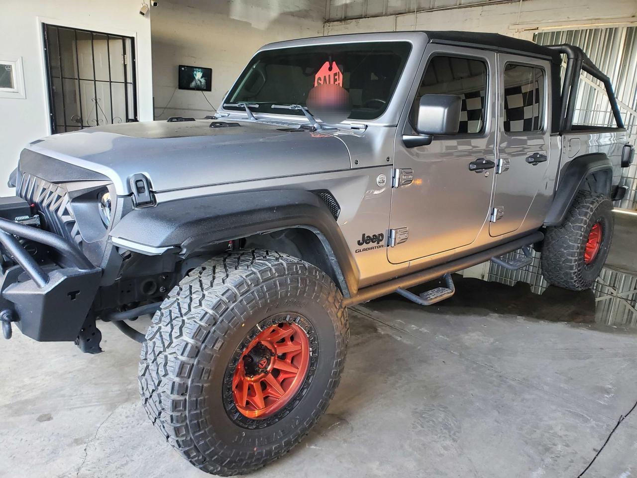 2020 JEEP GLADIATOR - Image 2