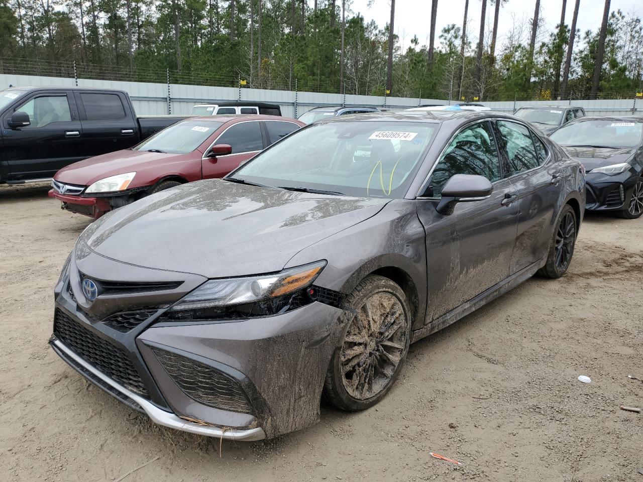 2024 TOYOTA CAMRY XSE car image