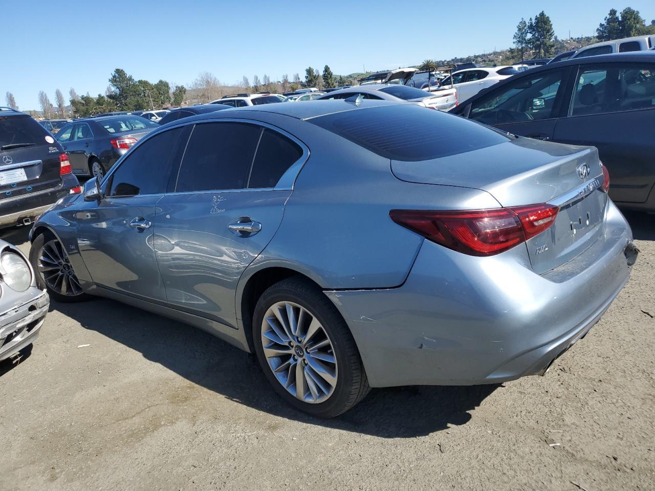 2018 INFINITI Q50 LUXE - Фото 2