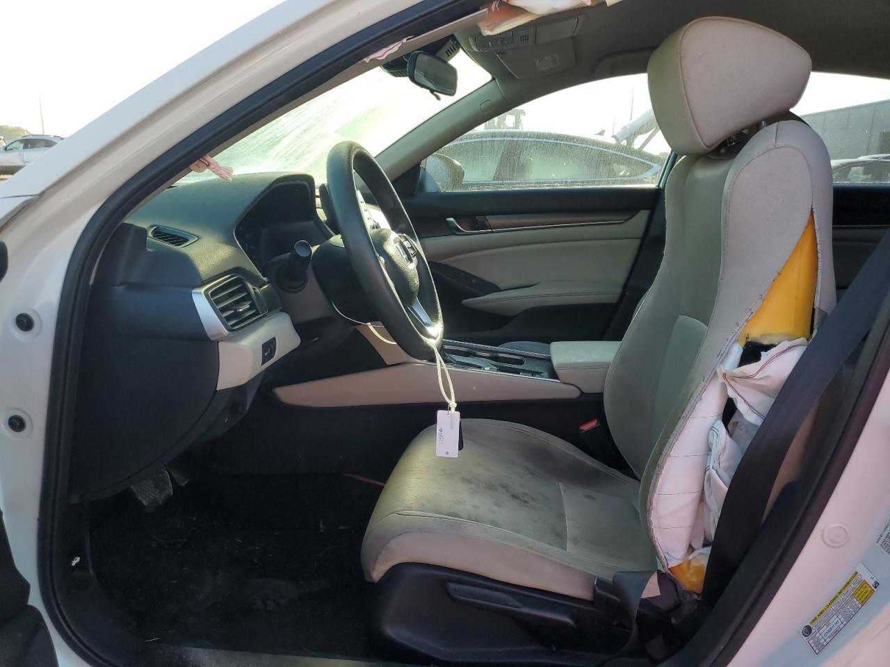 2018 HONDA ACCORD LX - Image 7