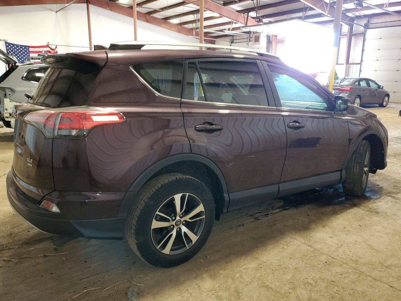 2017 TOYOTA RAV4 XLE - Image 3