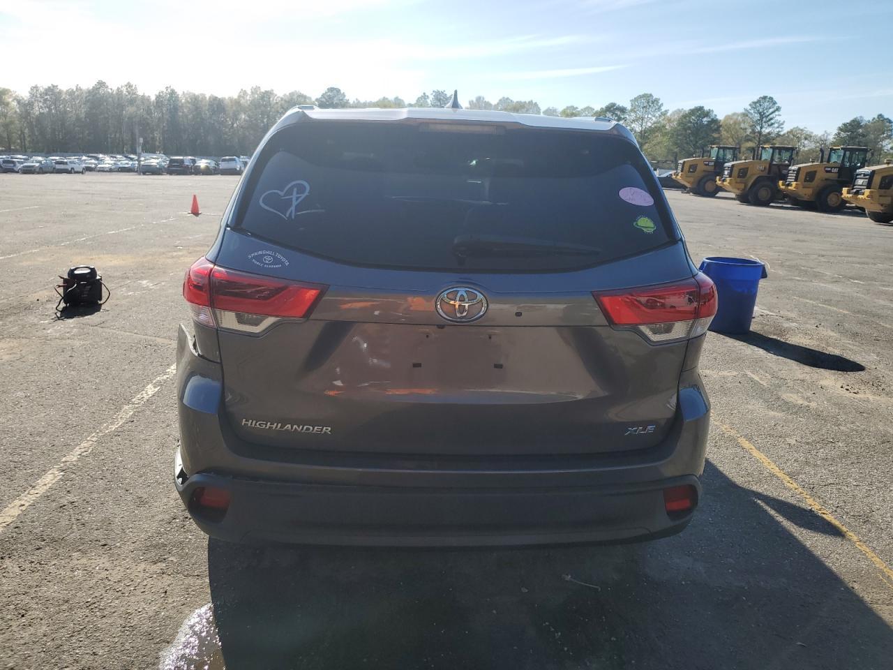 2018 TOYOTA HIGHLANDER - Фото 6