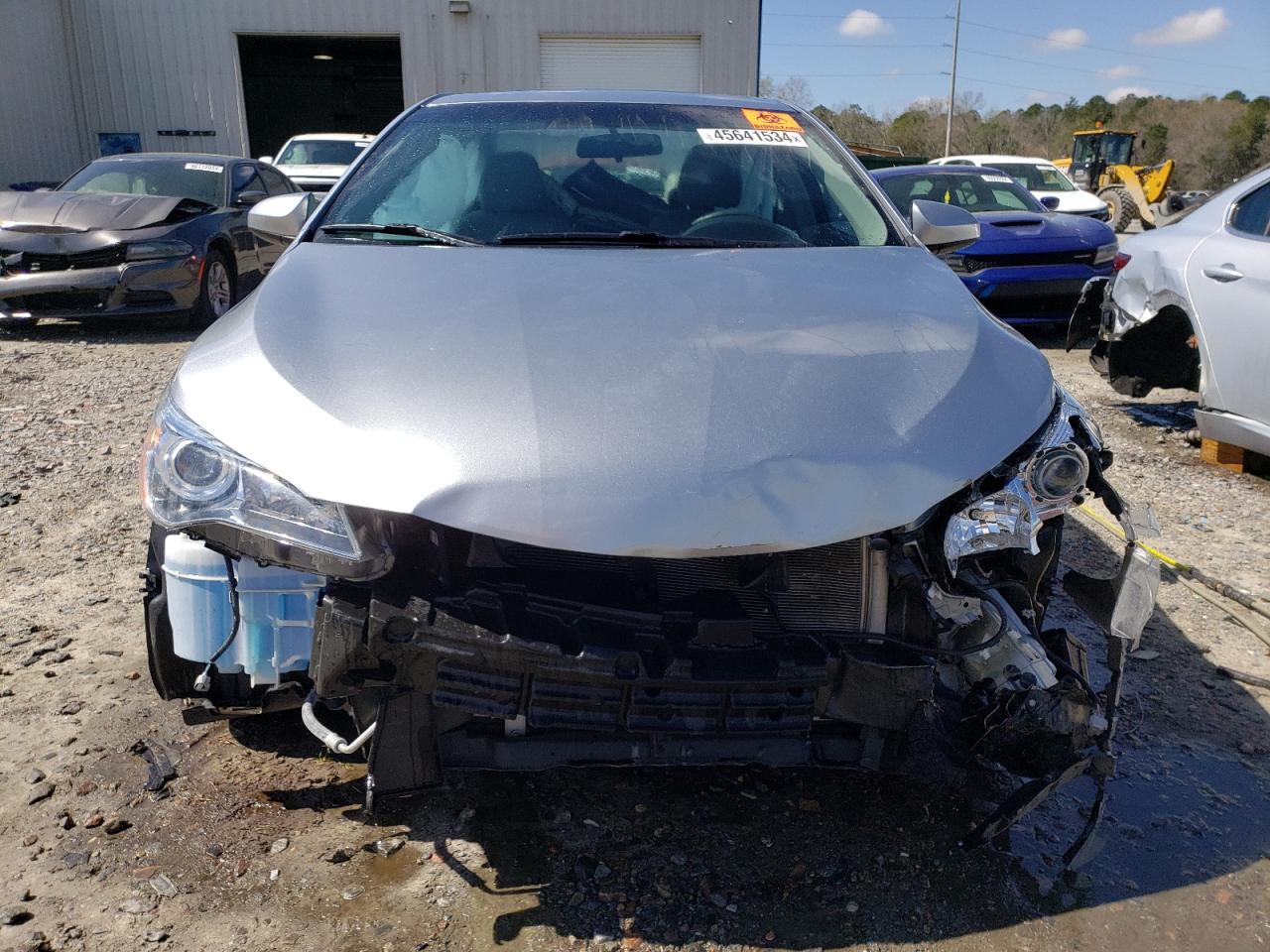 2015 TOYOTA CAMRY LE - Фото 5