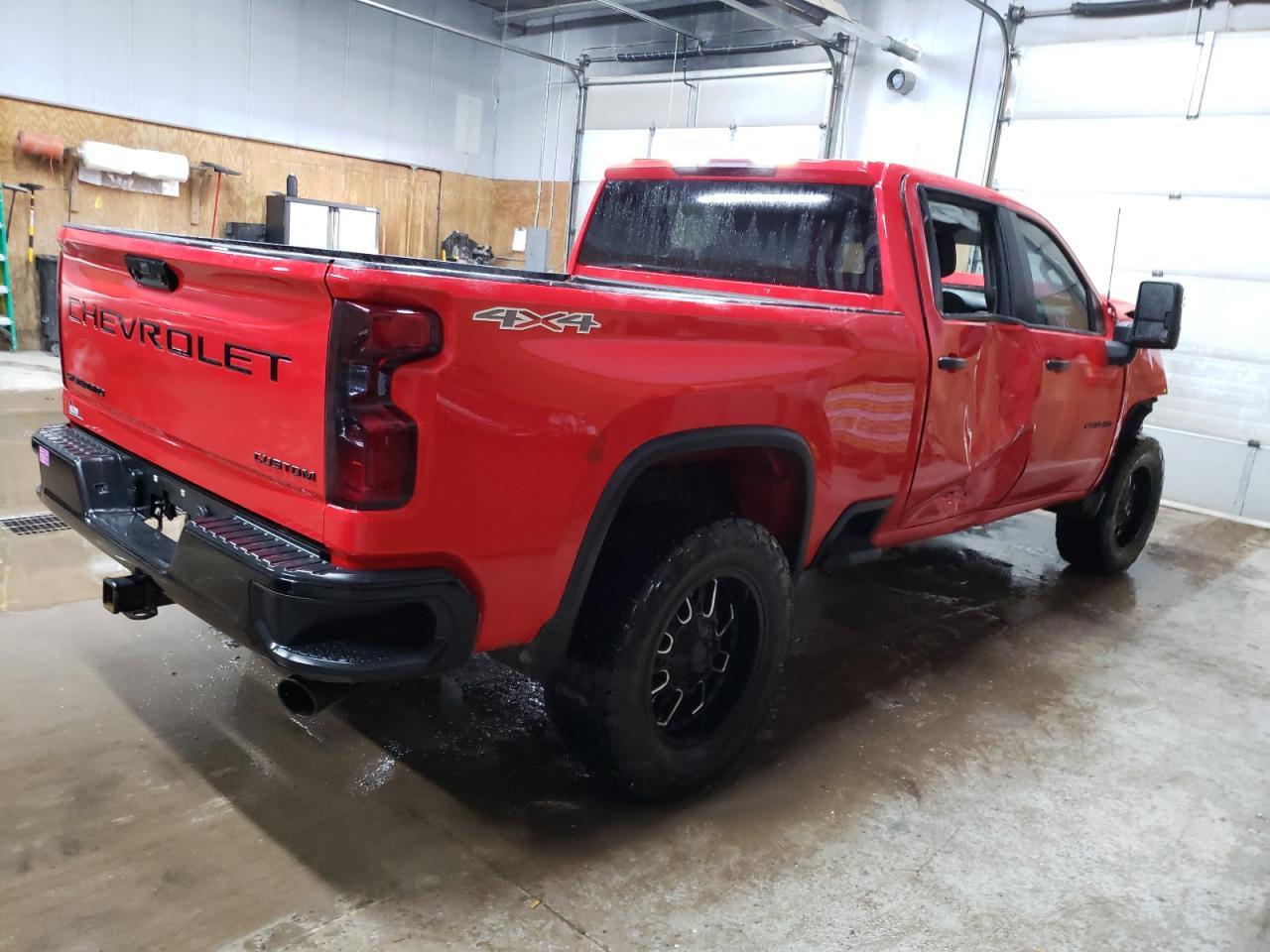 2021 CHEVROLET SILVERADO - Фото 3