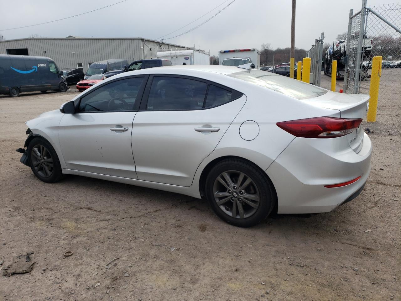 2018 HYUNDAI ELANTRA SE - Фото 2
