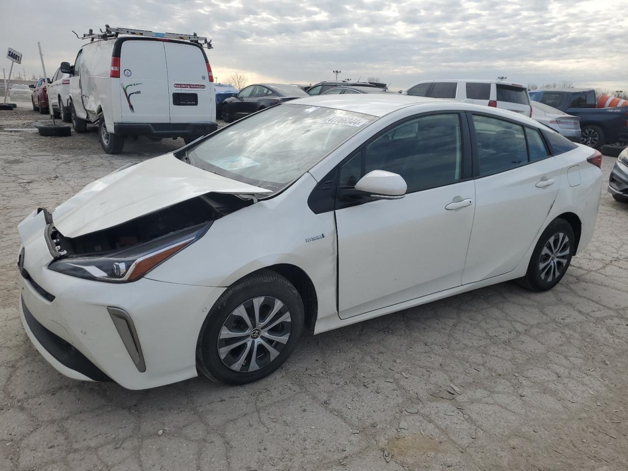 2020 TOYOTA PRIUS LE car image