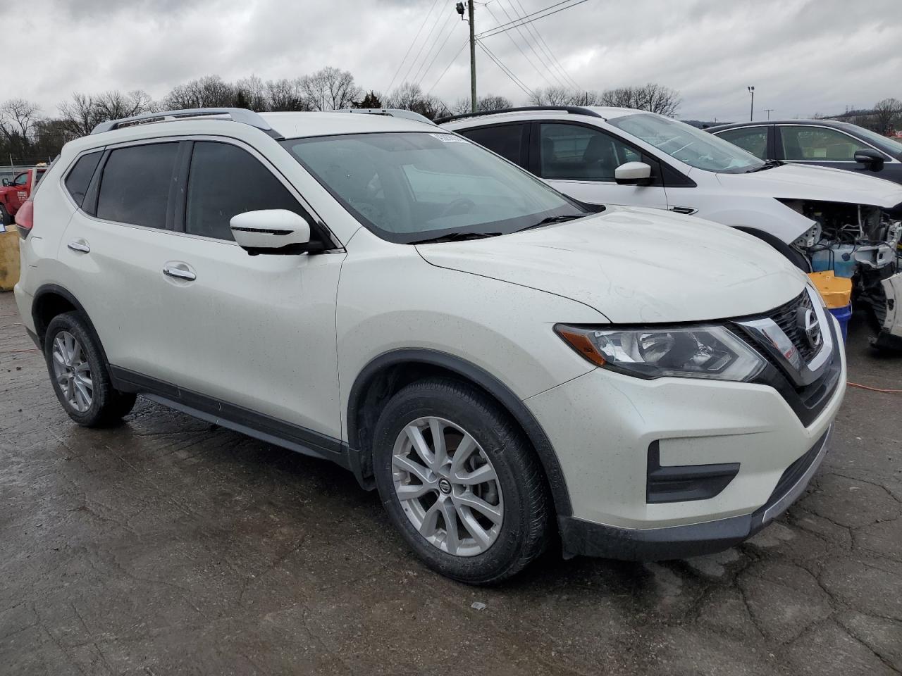2017 NISSAN ROGUE S - Фото 4