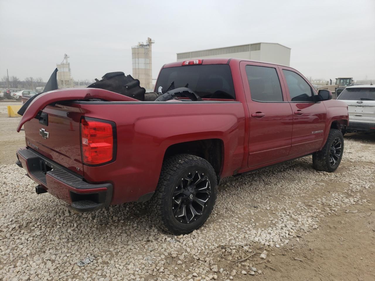 2018 CHEVROLET SILVERADO - Image 3
