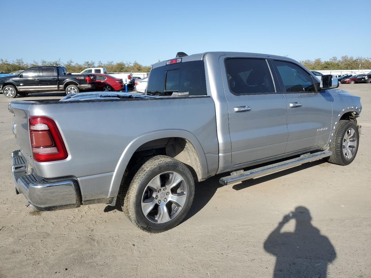 2019 RAM 1500 LARAM - Фото 3