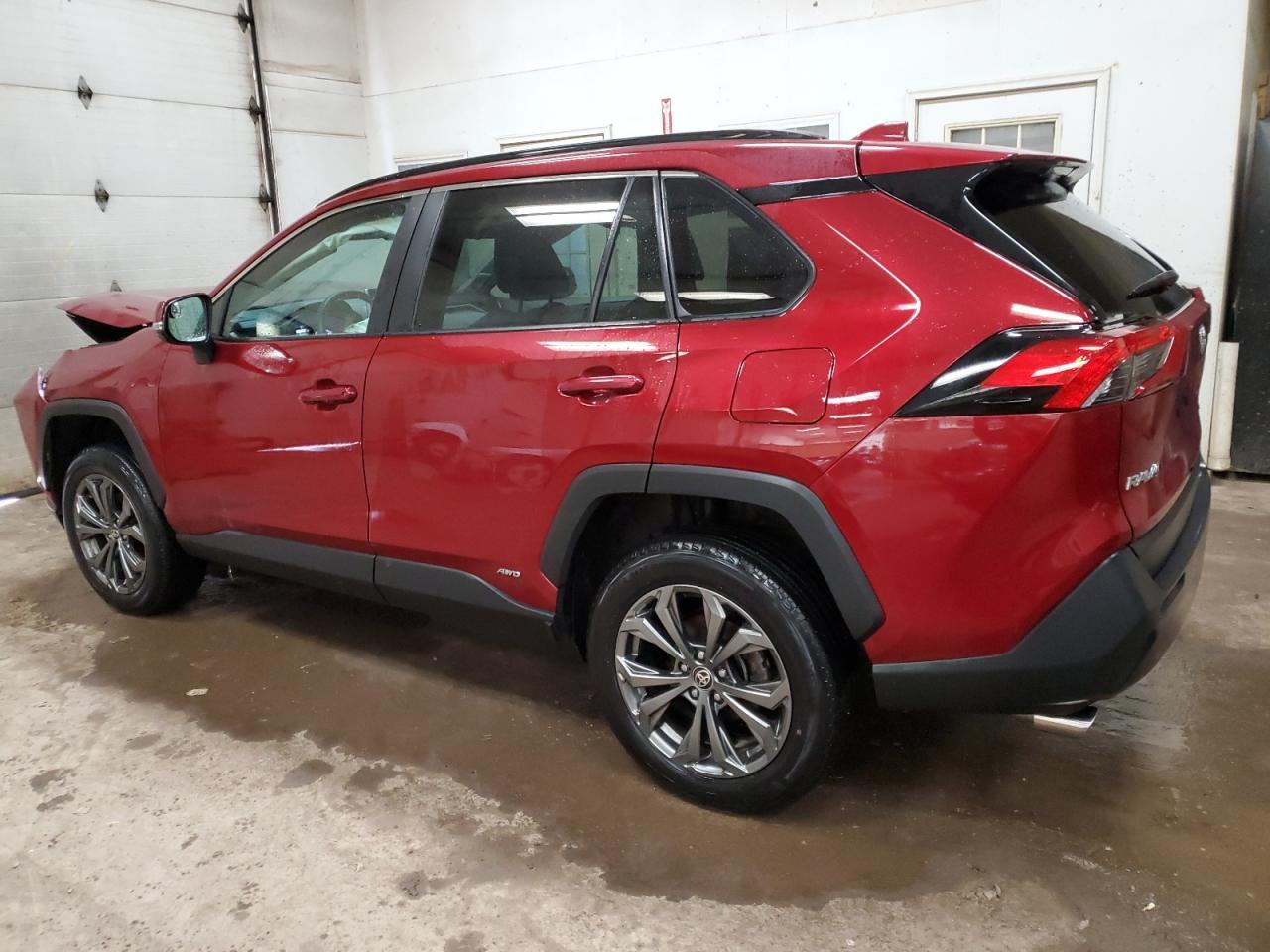2022 TOYOTA RAV4 XLE P - Image 2