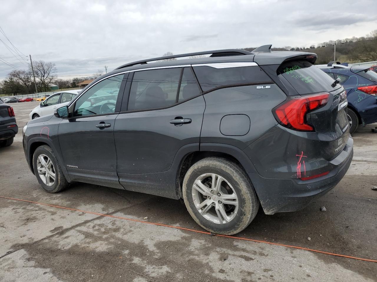2018 GMC TERRAIN SL - Image 2