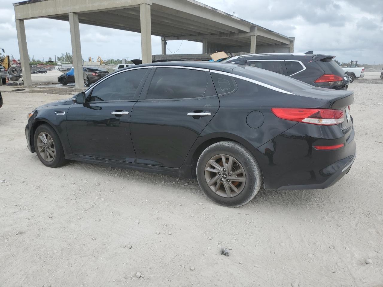 2020 KIA OPTIMA LX - Image 2