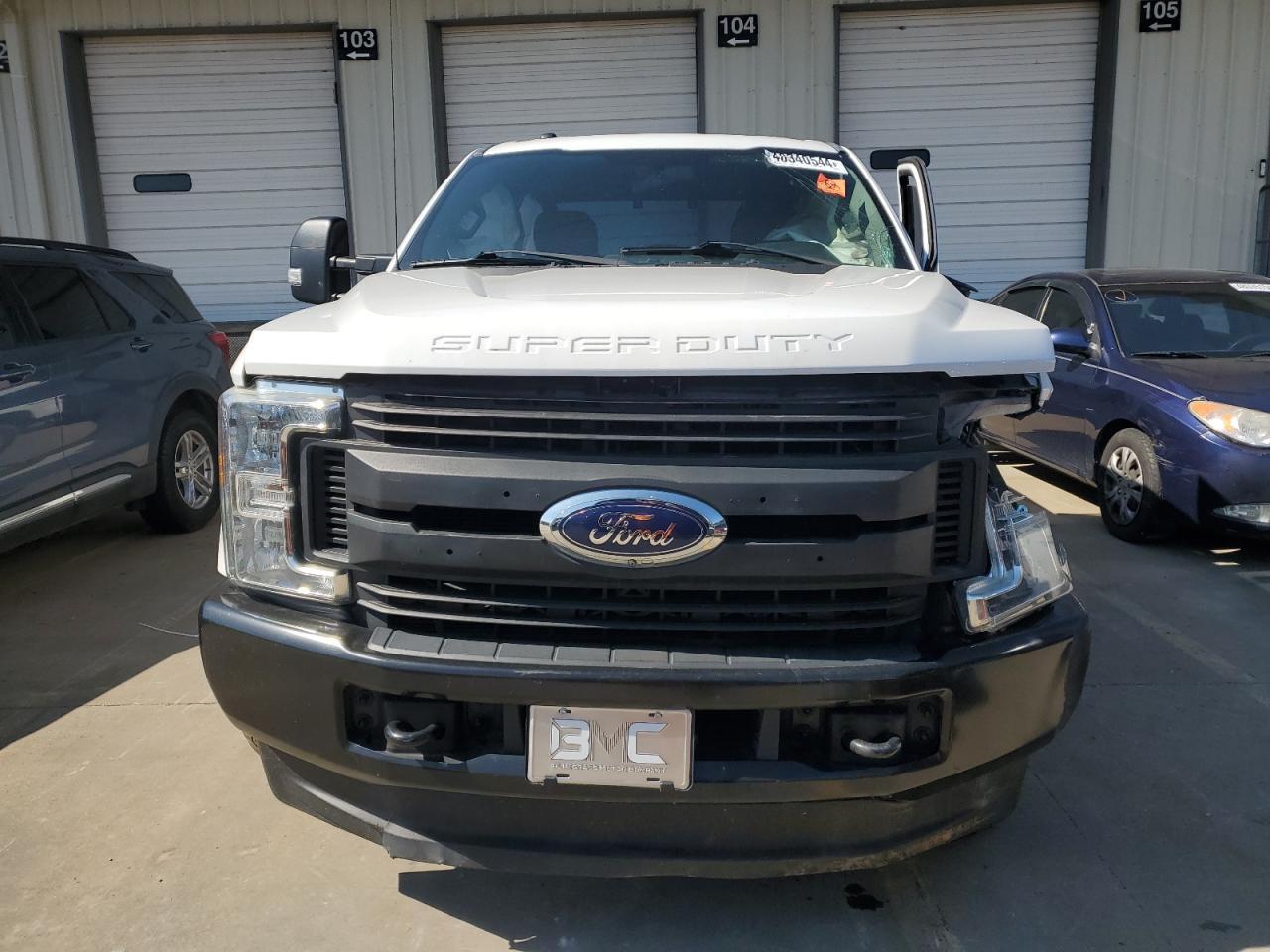 2017 FORD F250 SUPER - Image 5