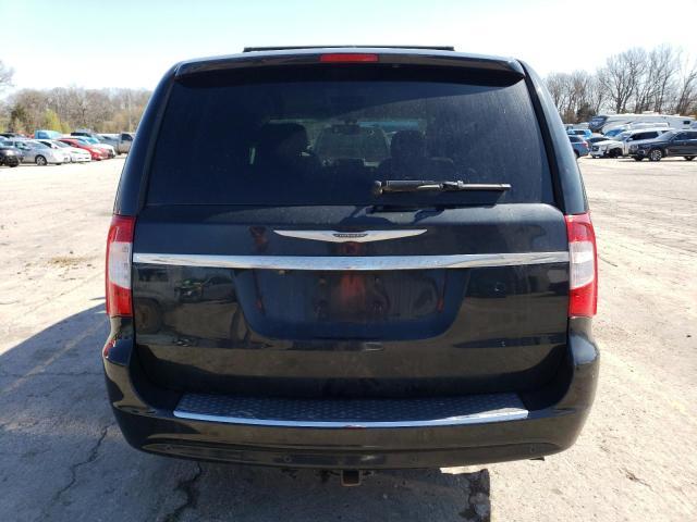 2014 Chrysler Town & Country Touring L - Image 6