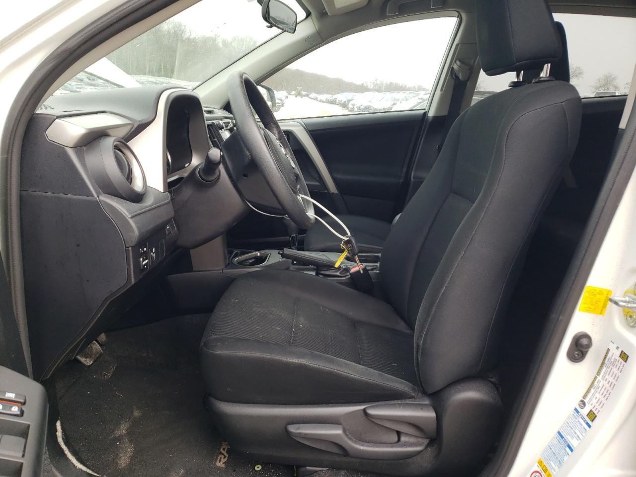 2016 TOYOTA RAV4 LE - Фото 7