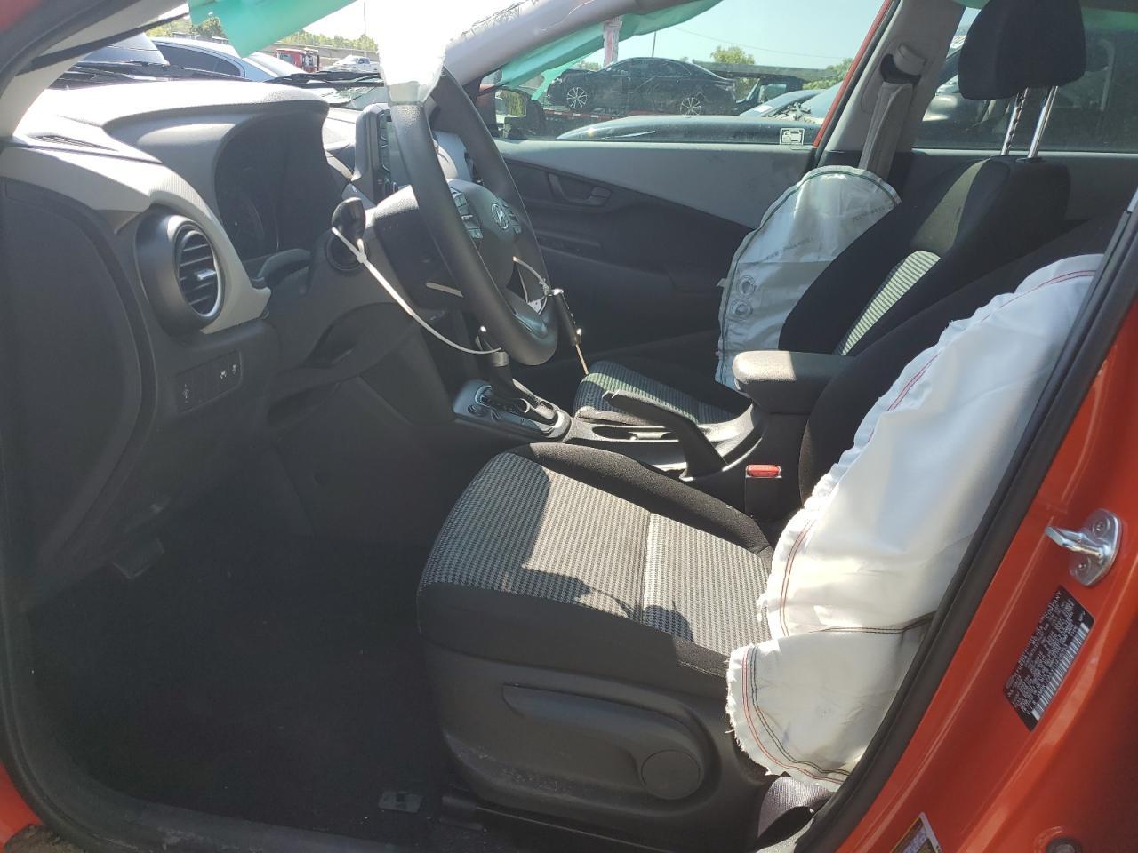 2020 HYUNDAI KONA SE - Фото 7