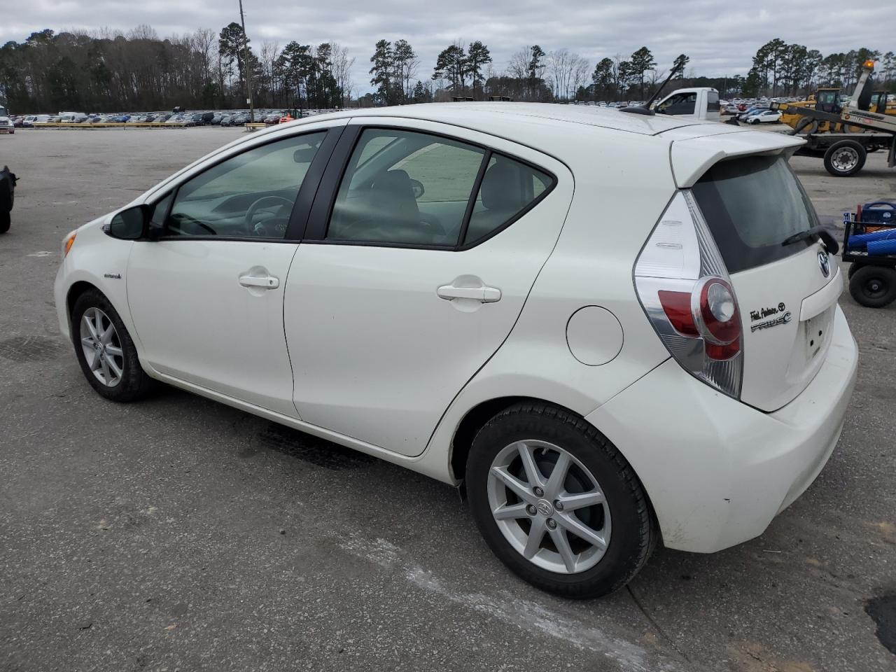 2013 TOYOTA PRIUS C - Фото 2