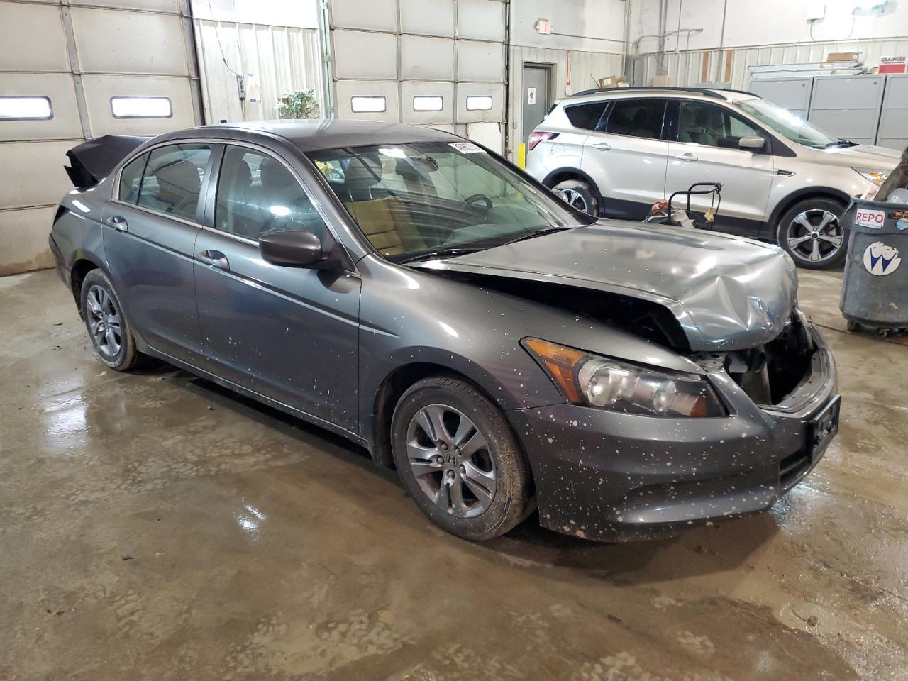 2011 HONDA ACCORD LXP - Image 4