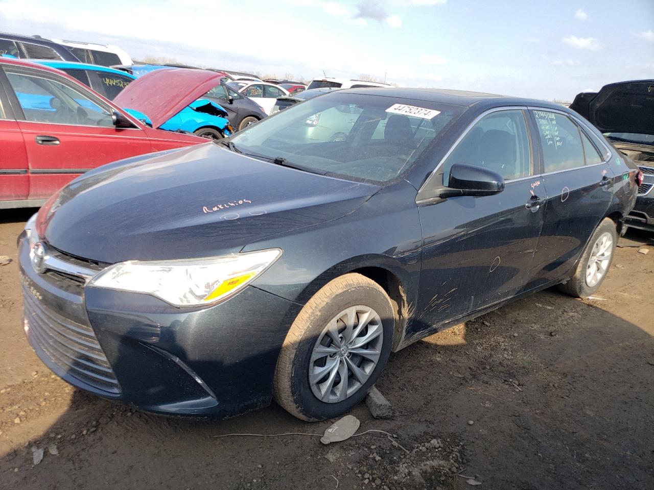 2016 TOYOTA CAMRY LE
