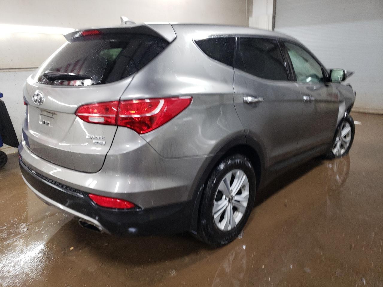 2013 HYUNDAI SANTA FE S - Image 3