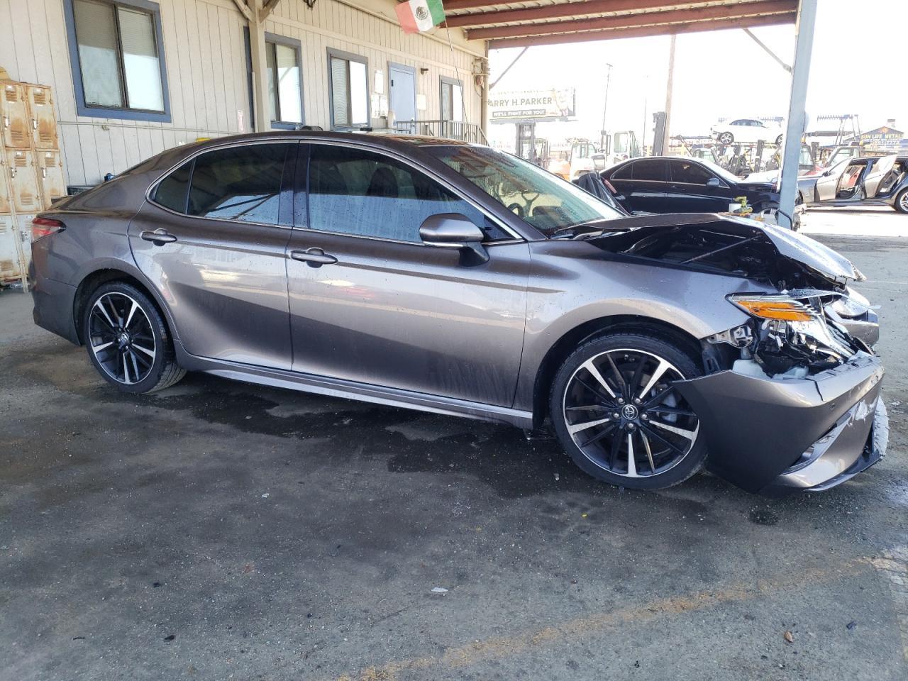 2018 TOYOTA CAMRY XSE - Image 4