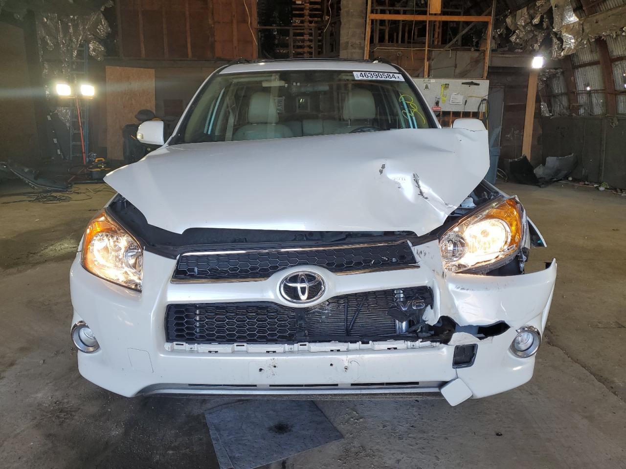 2011 TOYOTA RAV4 LIMIT - Фото 5