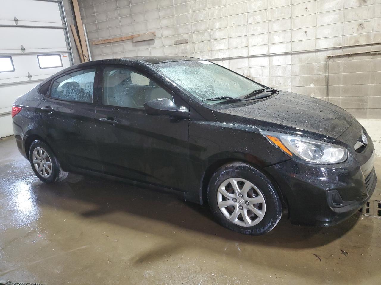 2014 HYUNDAI ACCENT GLS - Фото 4