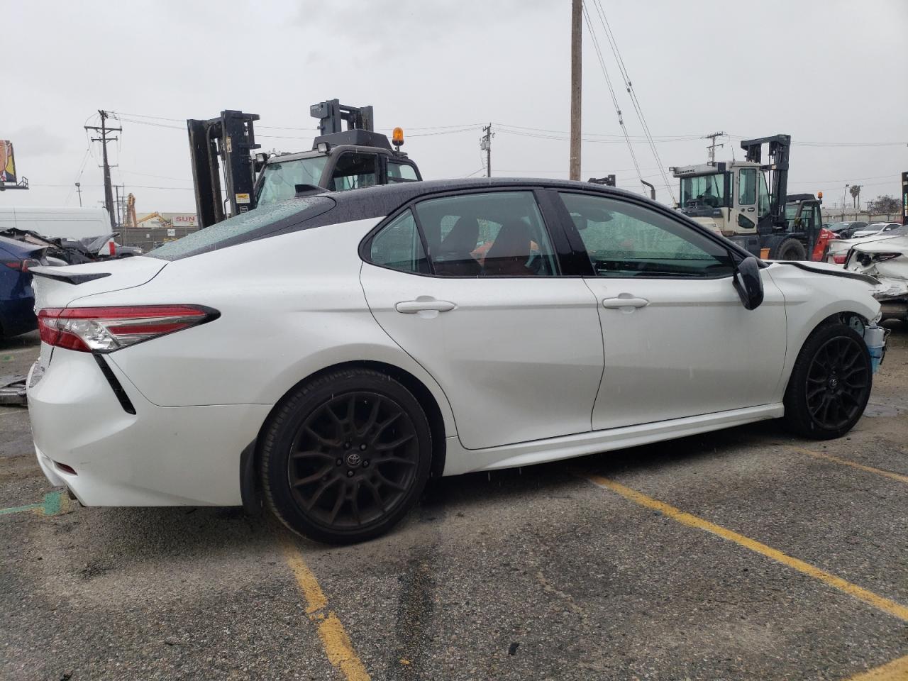 2019 TOYOTA CAMRY XSE - Image 3