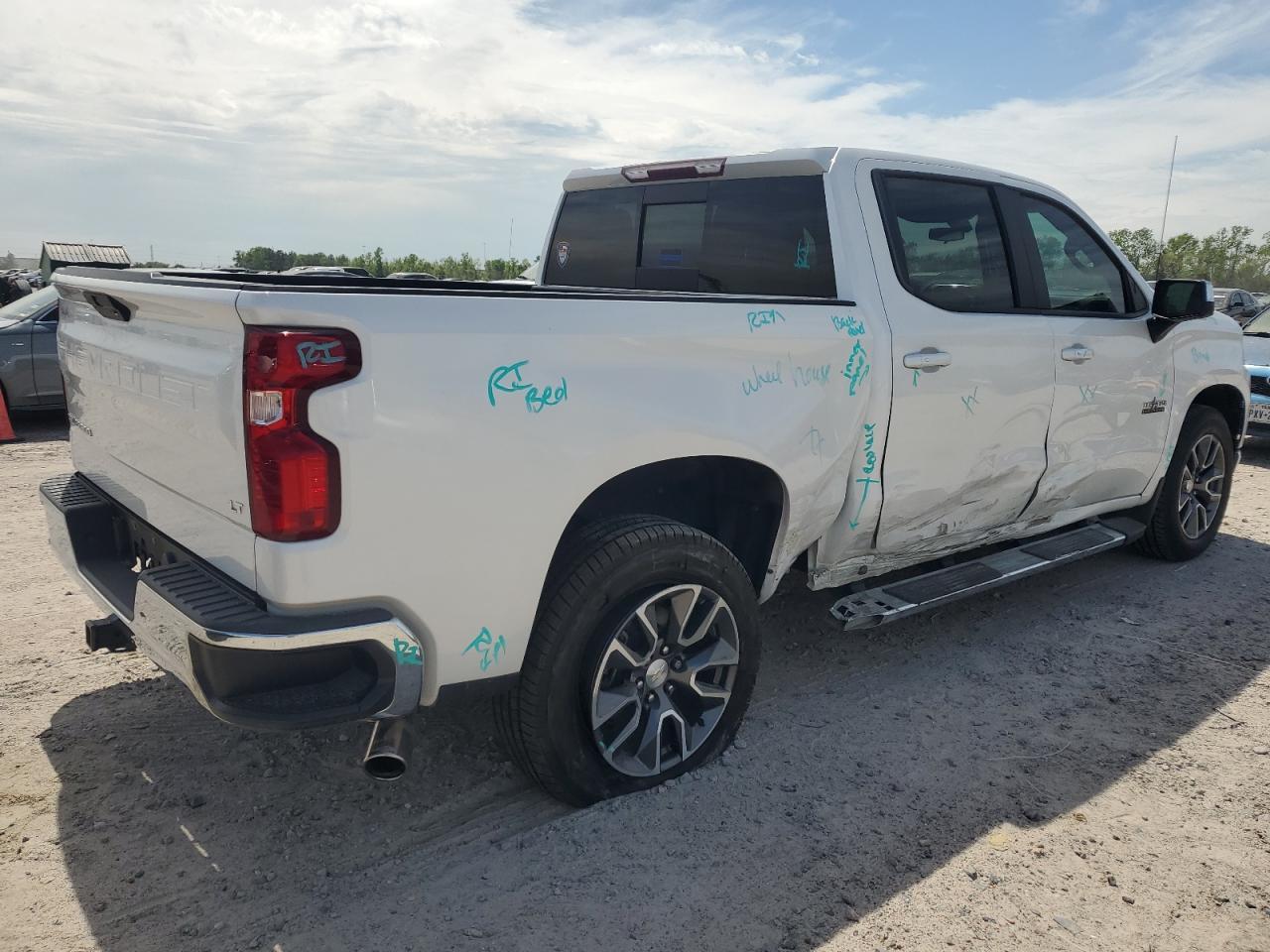 2019 CHEVROLET SILVERADO - Фото 3