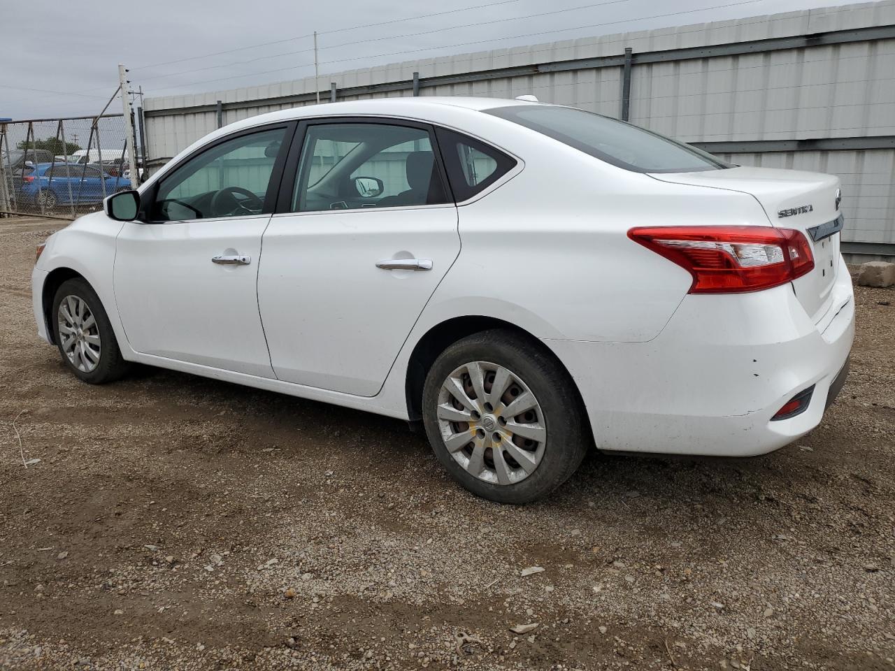 2017 NISSAN SENTRA S - Фото 2