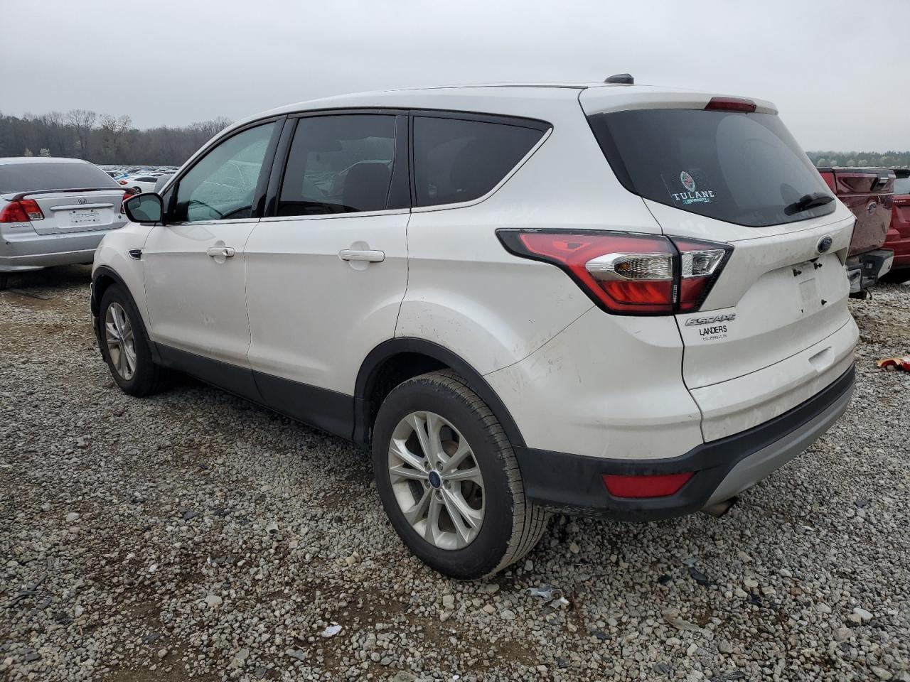 2017 FORD ESCAPE SE - Фото 2