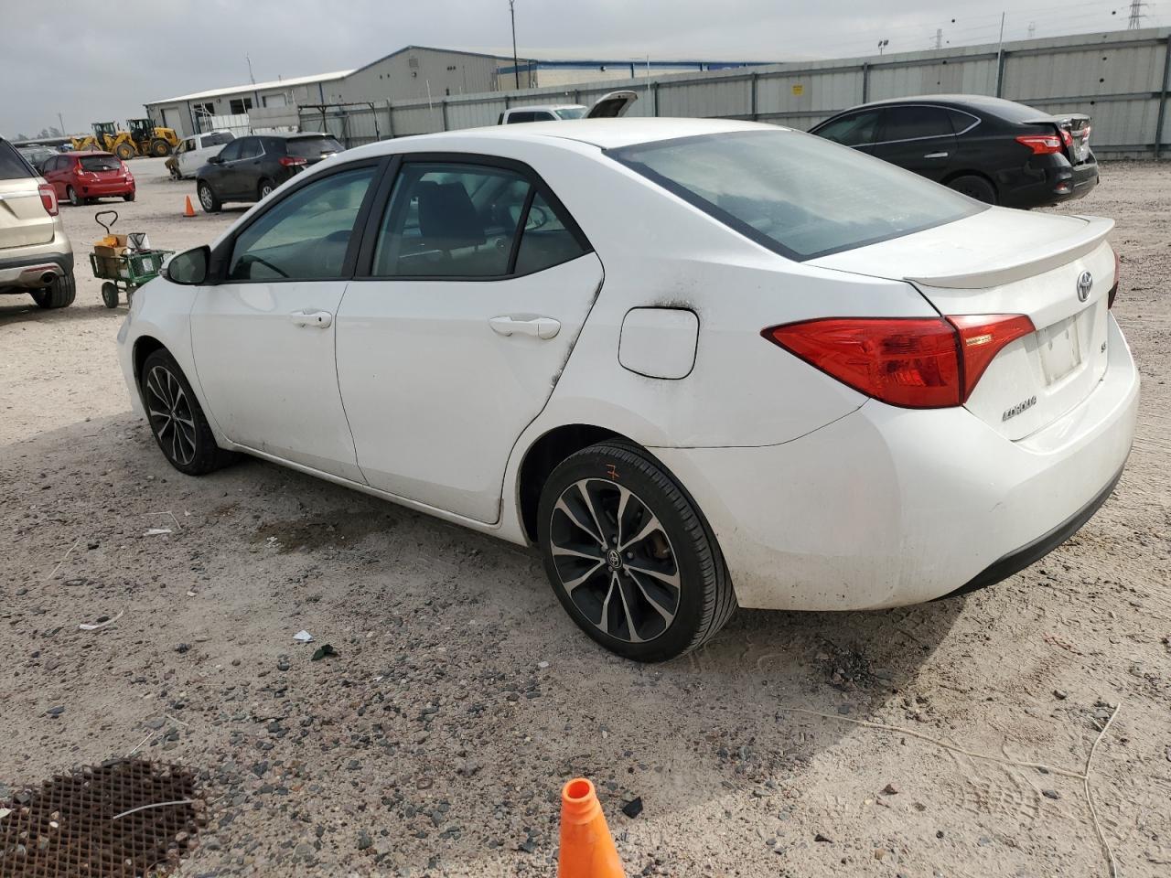 2018 TOYOTA COROLLA L - Image 2