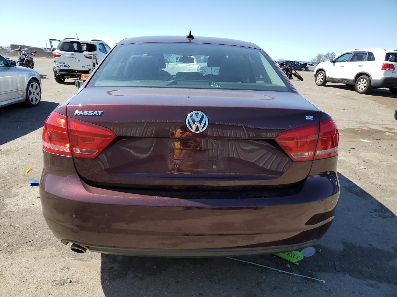2013 VOLKSWAGEN PASSAT SE - Image 6