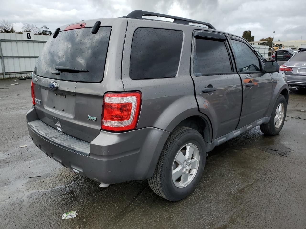 2012 FORD ESCAPE XLT - Фото 3