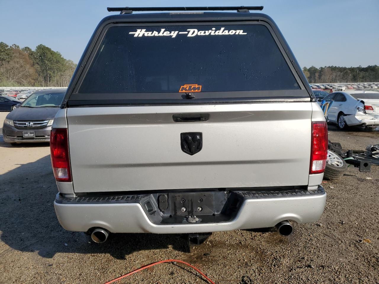 2018 RAM 1500 ST - Image 6