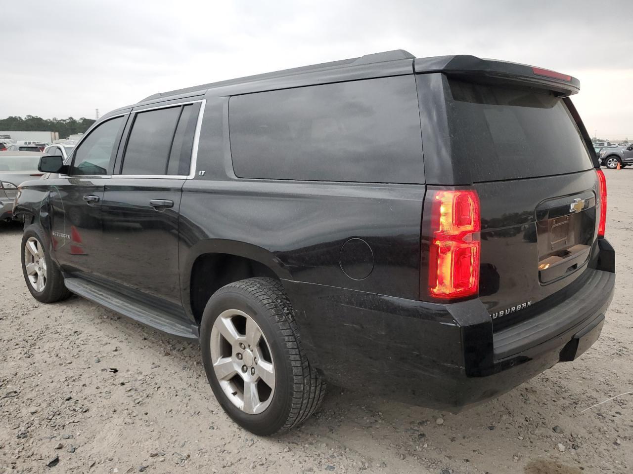 2016 CHEVROLET SUBURBAN C - Image 2