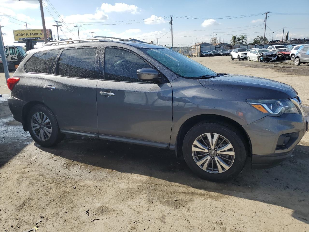2017 NISSAN PATHFINDER - Image 4