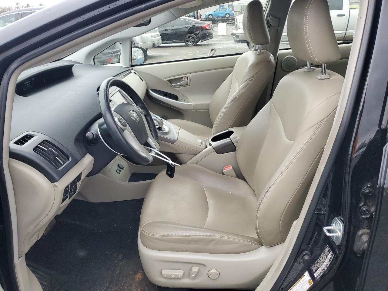 2015 TOYOTA PRIUS - Фото 7