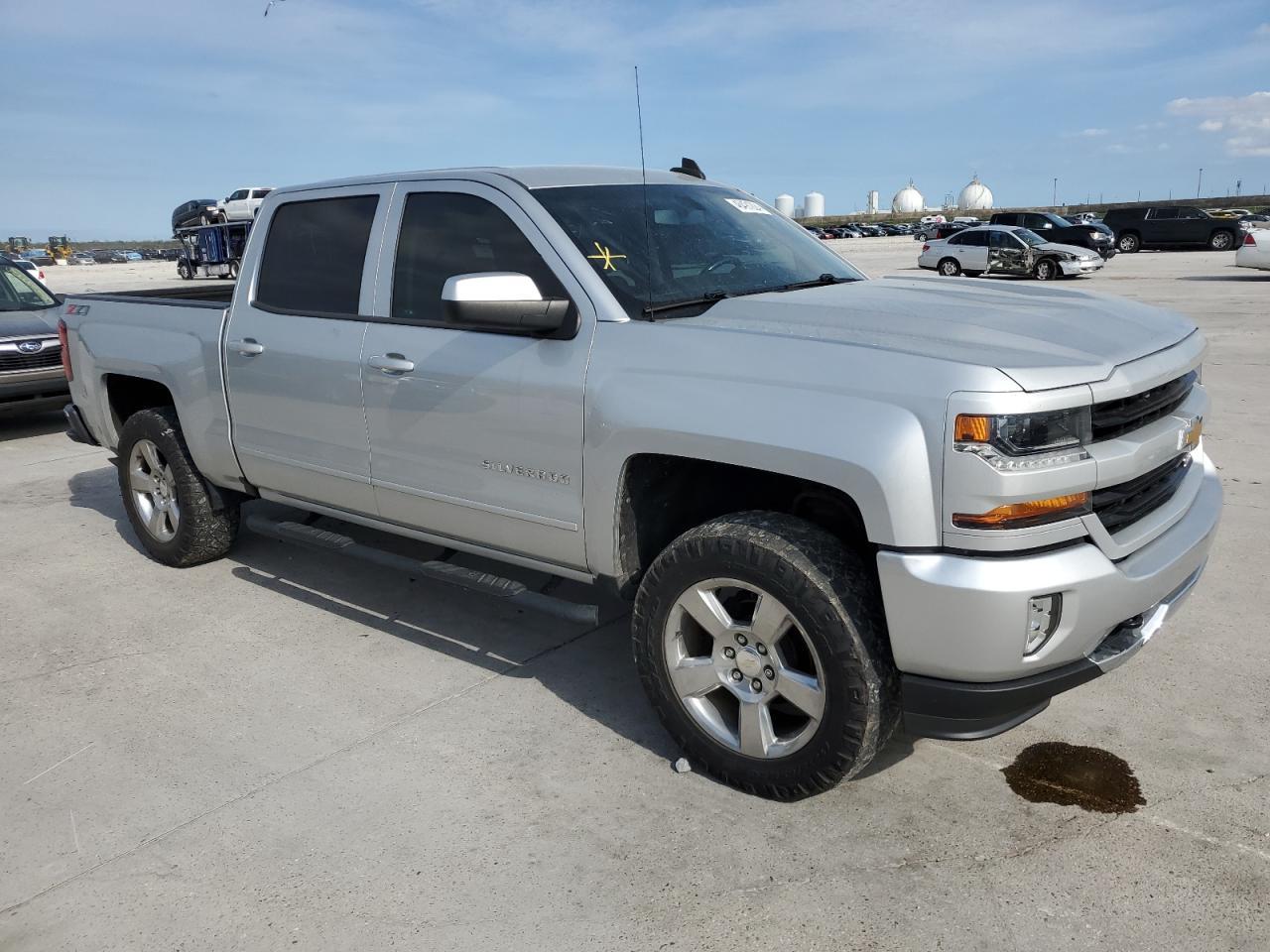 2018 CHEVROLET SILVERADO - Фото 4
