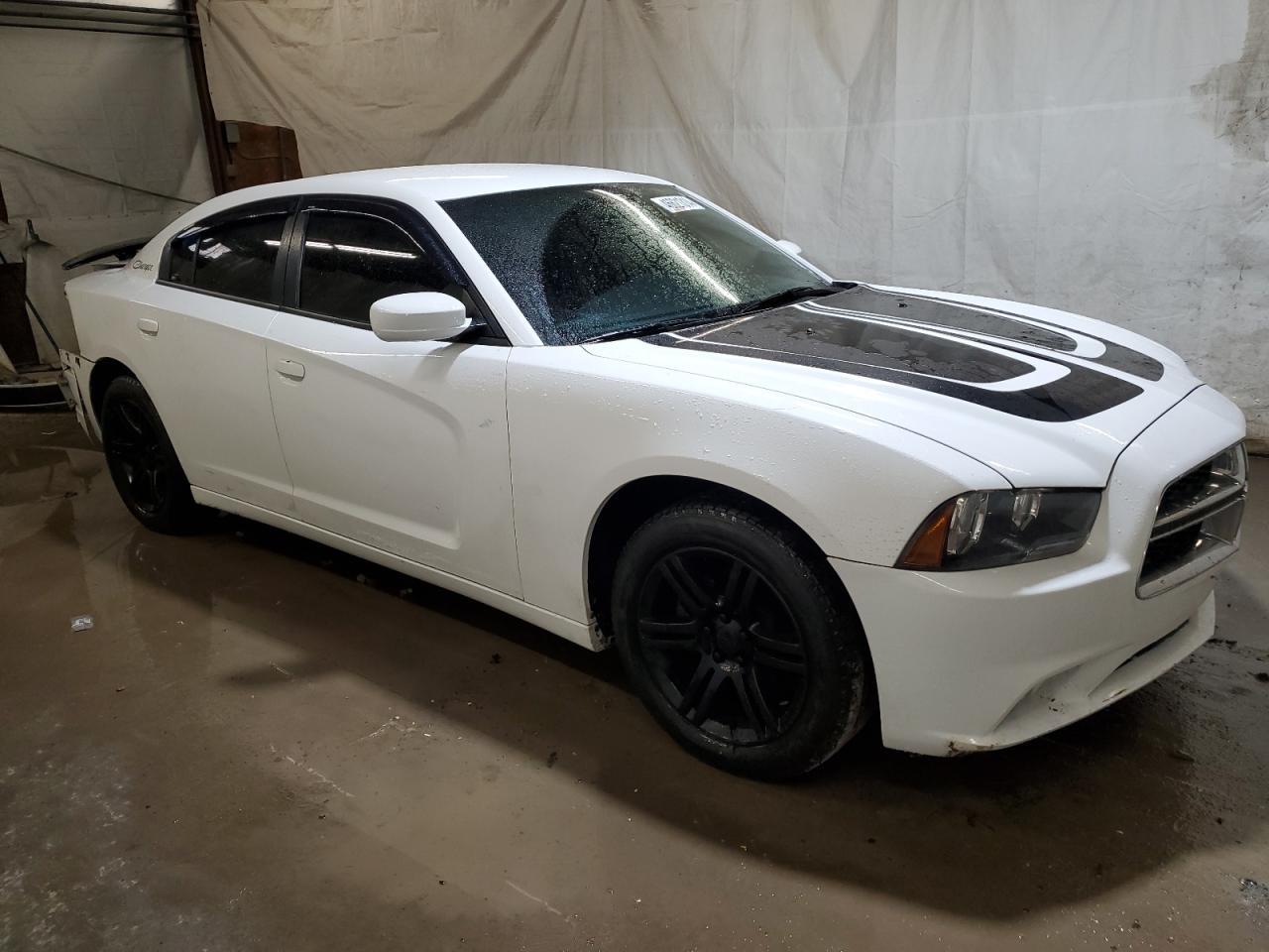 2014 DODGE CHARGER SE - Image 4
