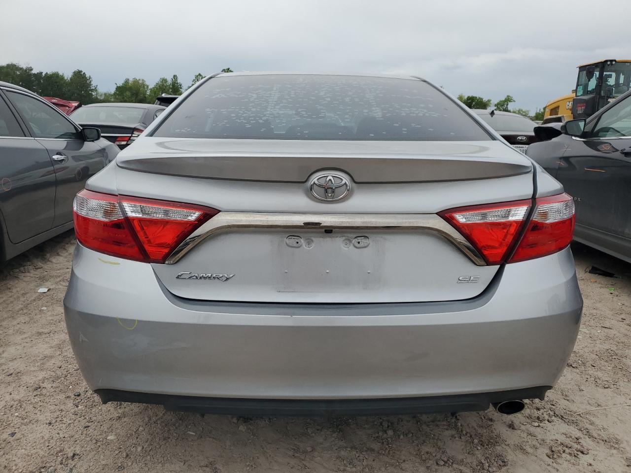 2017 TOYOTA CAMRY LE - Image 6