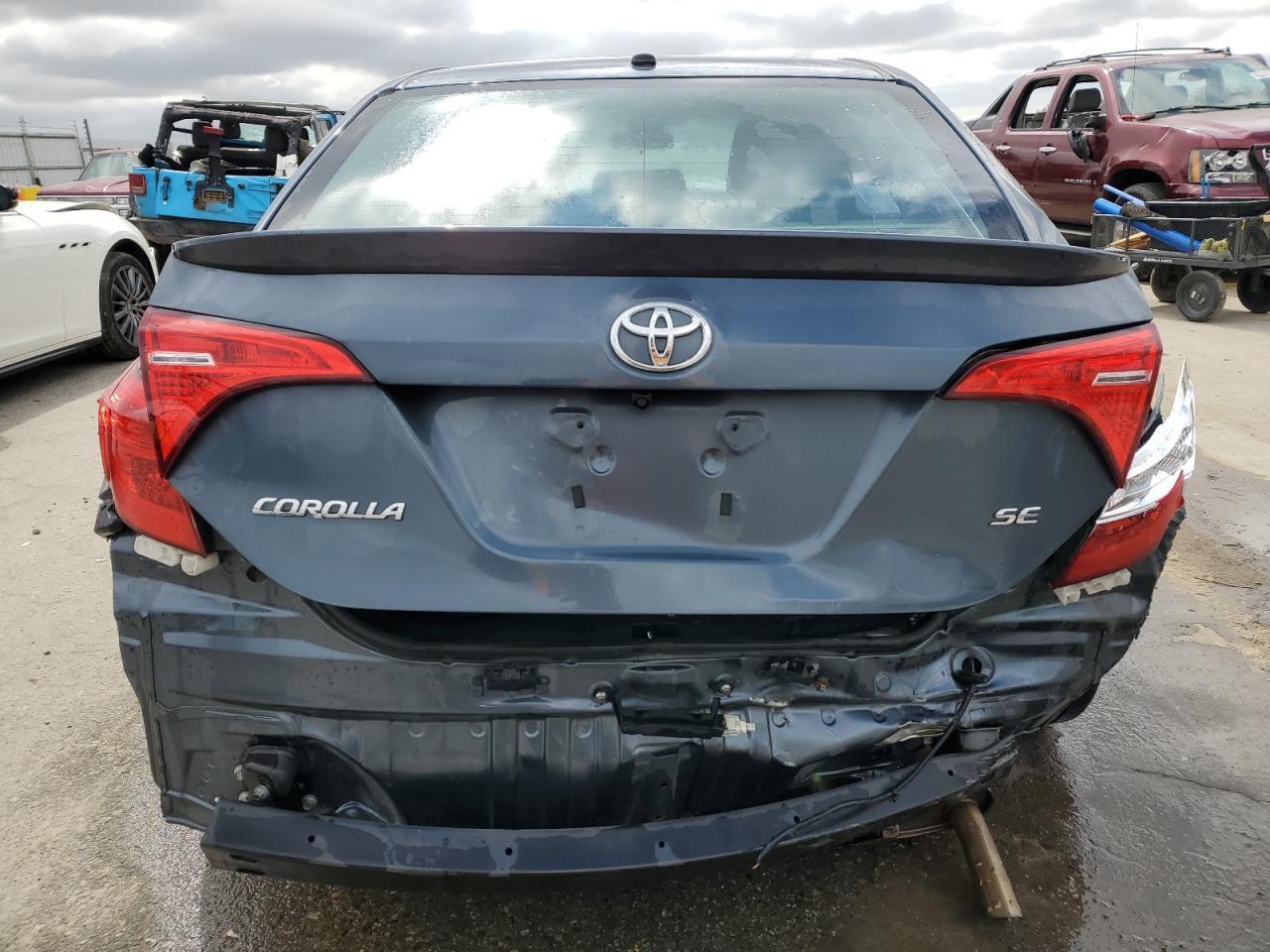 2018 TOYOTA COROLLA L - Image 6