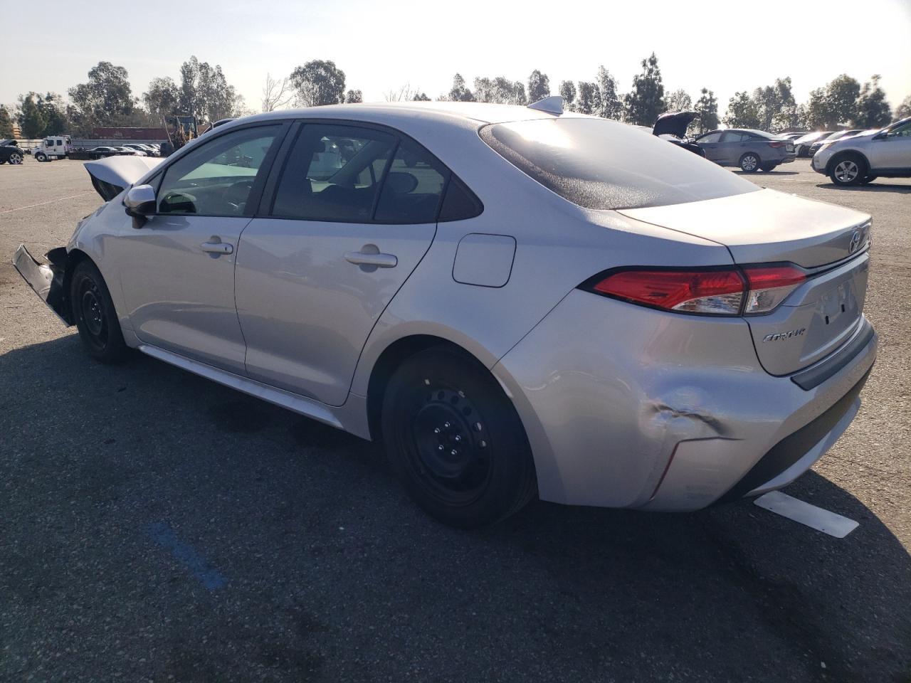 2021 TOYOTA COROLLA LE - Фото 2