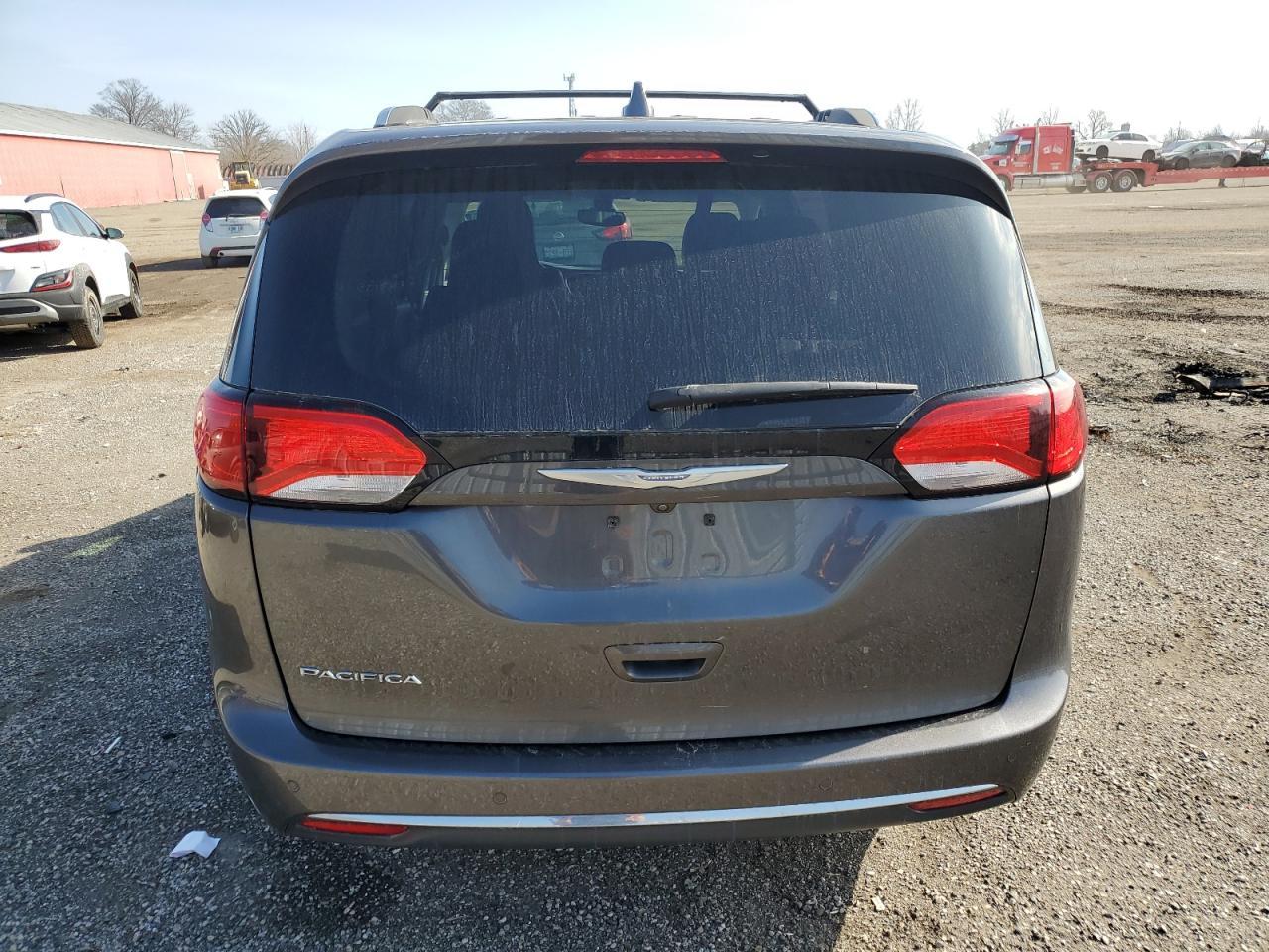 2017 CHRYSLER PACIFICA T - Image 6