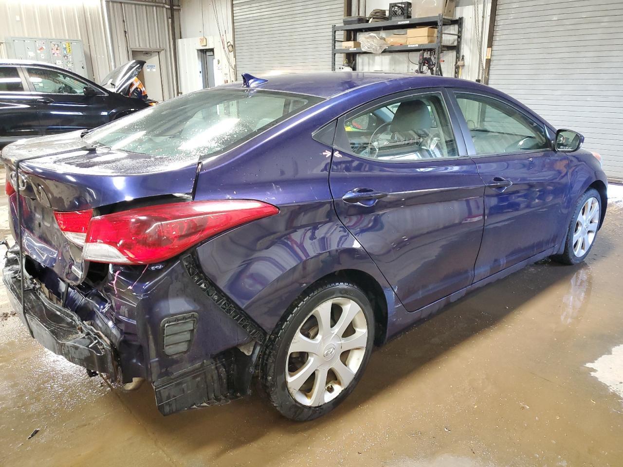 2013 HYUNDAI ELANTRA GL - Image 3