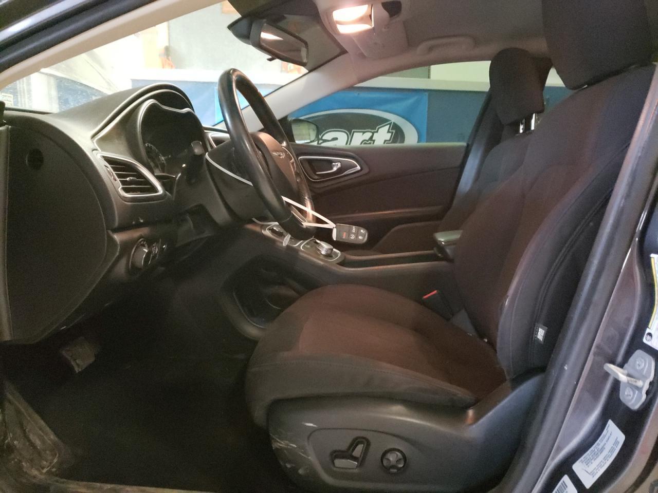 2015 CHRYSLER 200 LIMITE - Image 7