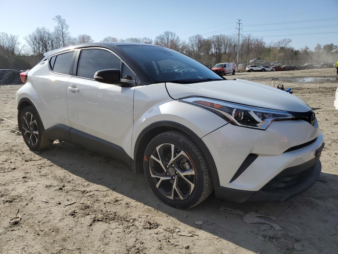 2019 TOYOTA C-HR XLE - Фото 4