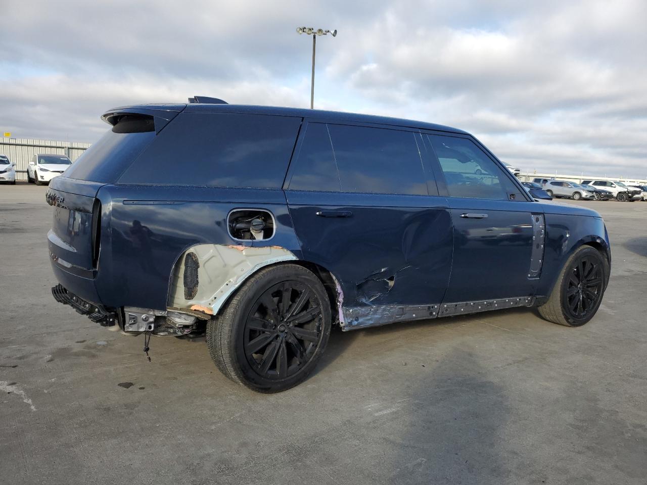 2023 LAND ROVER RANGE ROVE - Image 3