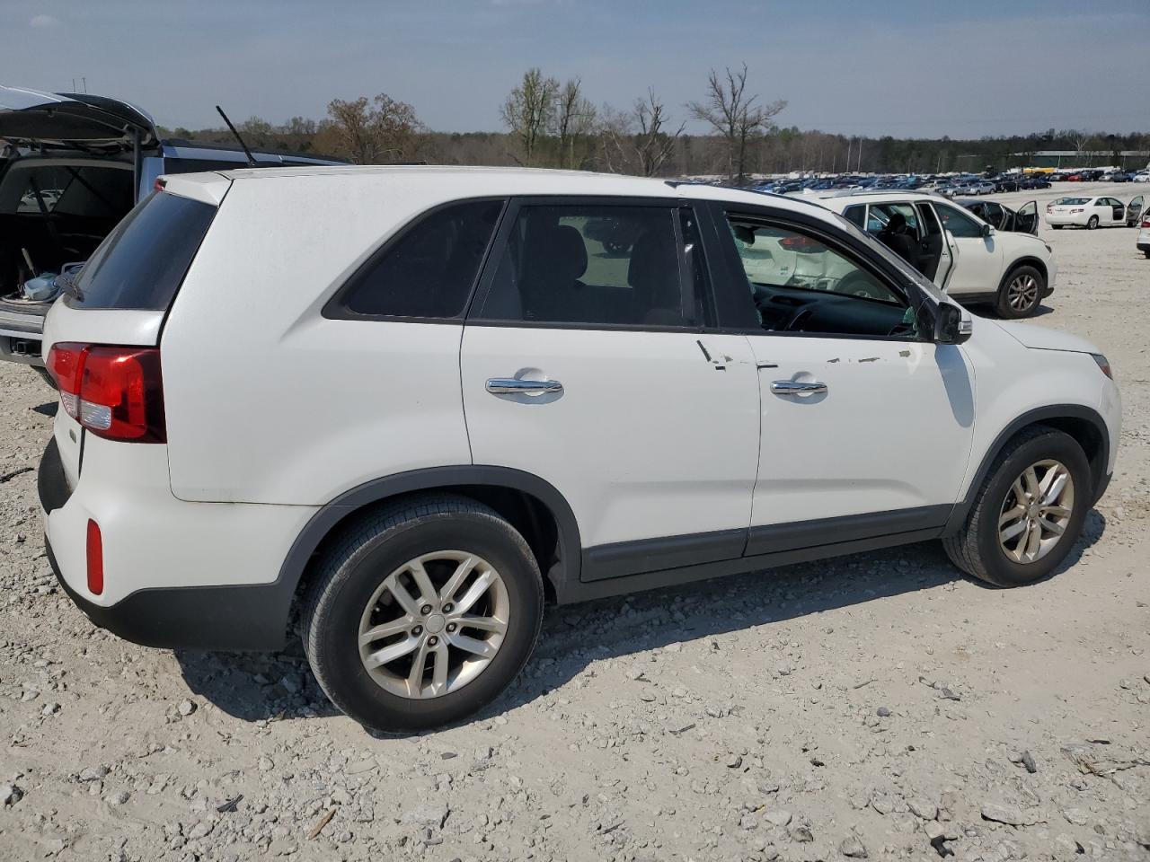 2014 KIA SORENTO LX - Image 3