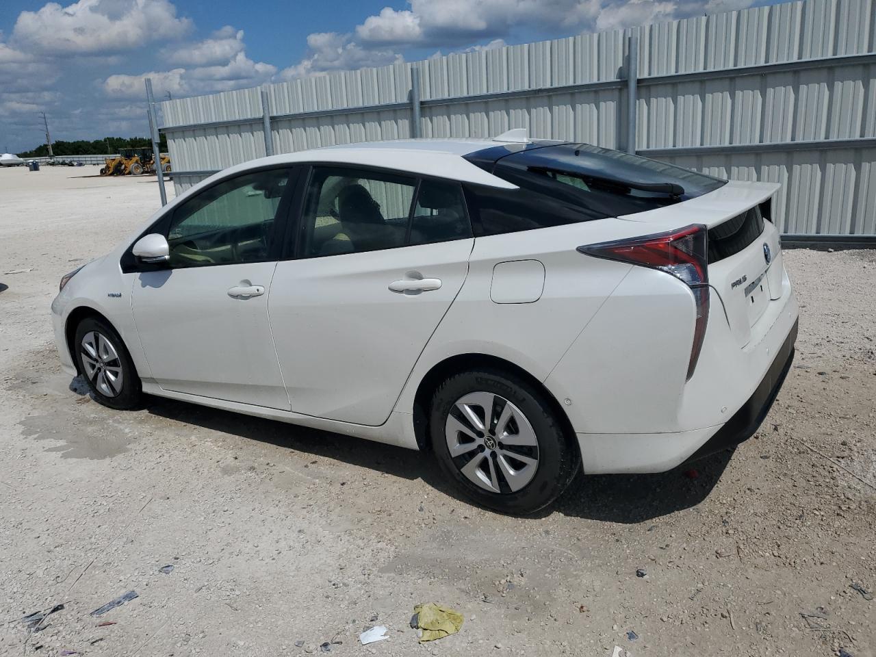 2018 TOYOTA PRIUS - Image 2